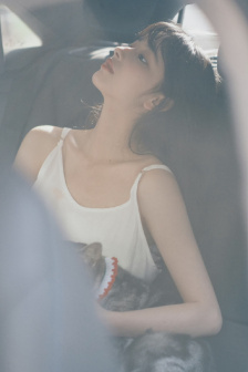 含紧一点H边做边走动免费视频